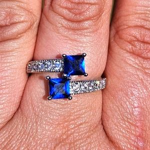 Blue Sapphire Princess Cut Stones with White Sidestones Fashion Ring